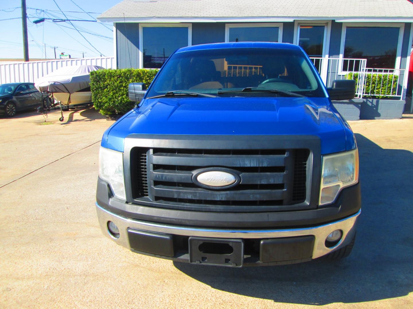 2009 BLUE Ford F-150 (1FTRW12W09F) with an 4.6L V8 OHC FFV engine, 4-Speed Automatic transmission, located at 1815 NE 28th St., Fort Worth, TX, 76106, (817) 625-6251, 32.795582, -97.333069 - Photo#1